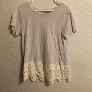 Lace hem t-shirt